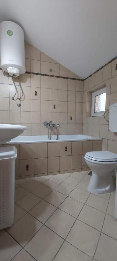 Twin Studio Apartments Zemun Beograd Ngoại thất bức ảnh