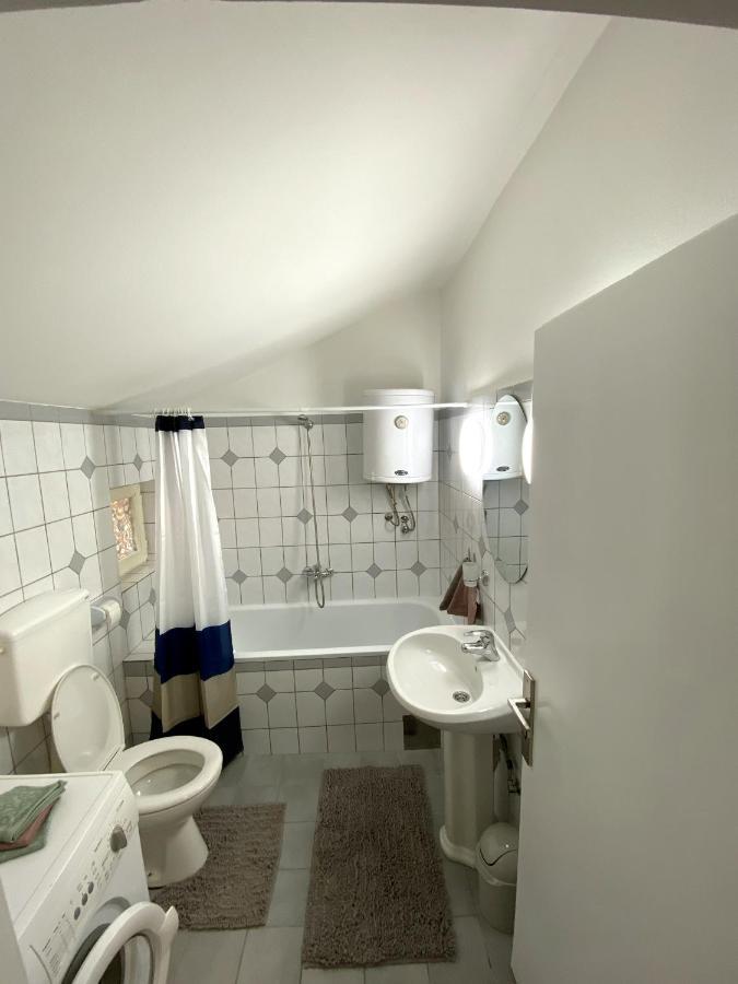 Twin Studio Apartments Zemun Beograd Ngoại thất bức ảnh