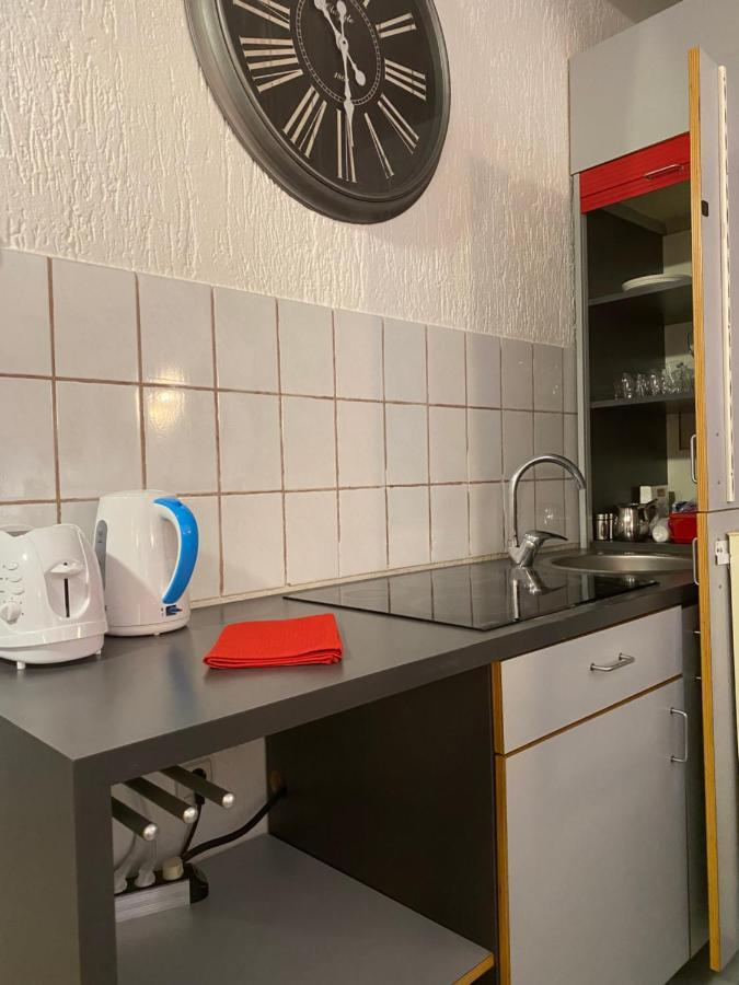 Twin Studio Apartments Zemun Beograd Ngoại thất bức ảnh
