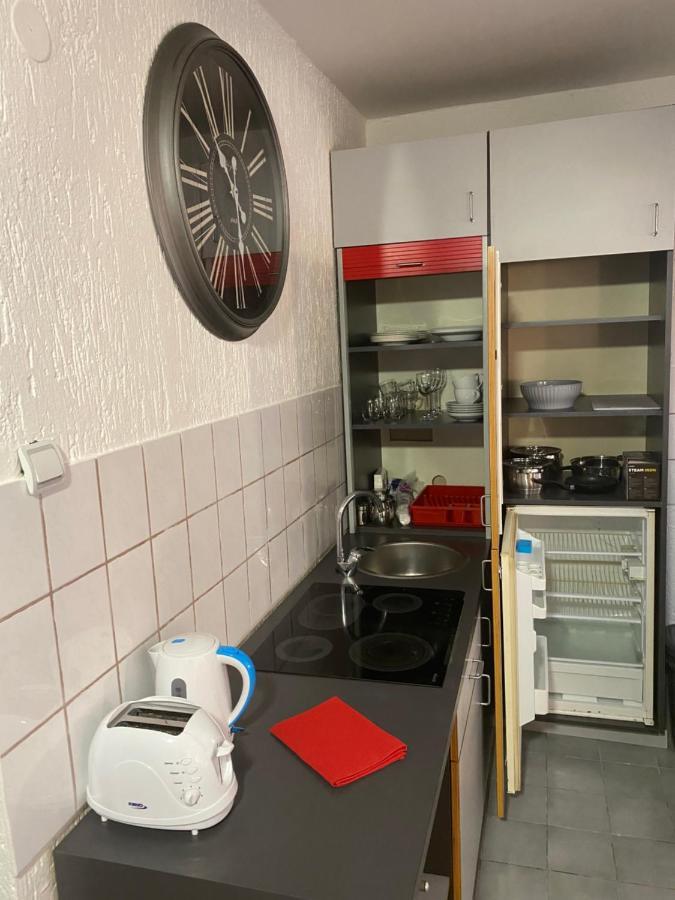 Twin Studio Apartments Zemun Beograd Ngoại thất bức ảnh